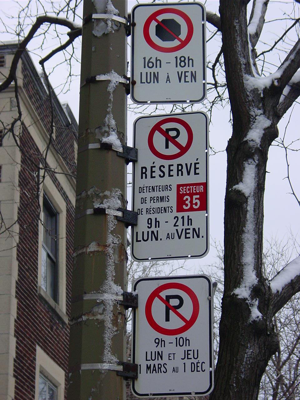 quebec parking sign